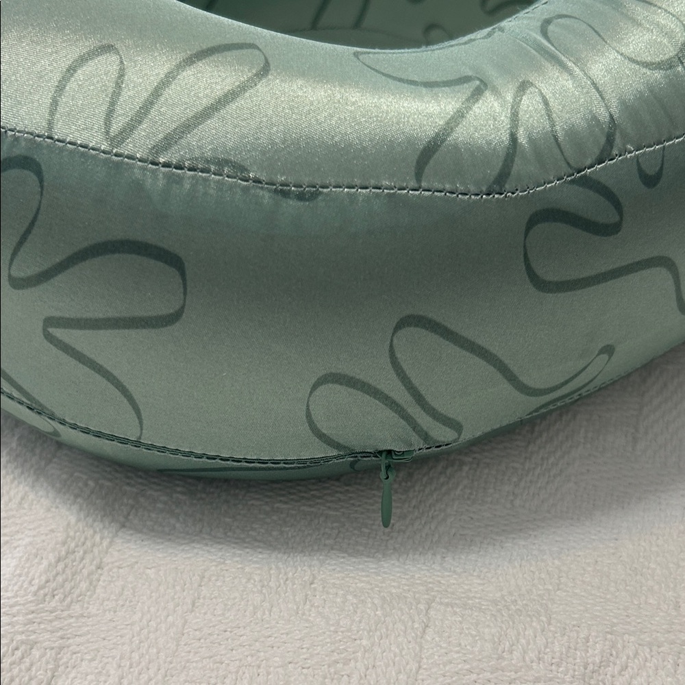 Lost + Wander Mint Green Travel Pillow - Picture 4 of 4